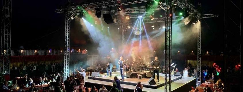 Bilder Weihnachtsfeierzauber Hamburg Deutschlands größte Dinnershow