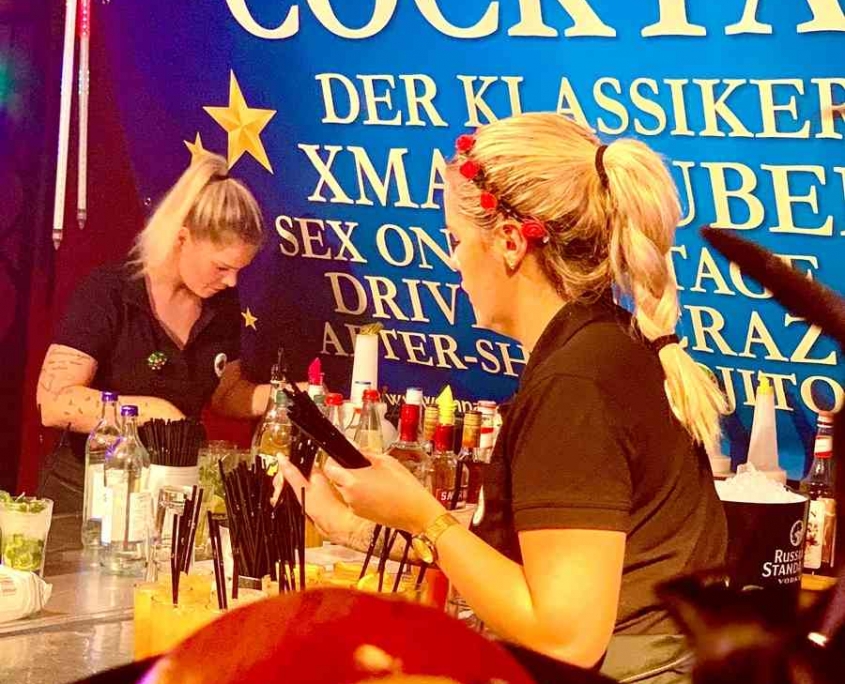 Weihnachtsfeierzauber Hamburg Deutschlands größte Dinnershow